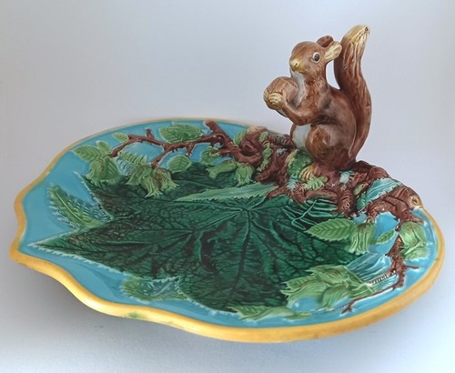 Pretty old majolica - pretty/old,