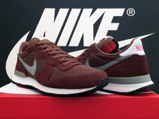 VTG 2015 NIKE INTERNATIONALIST