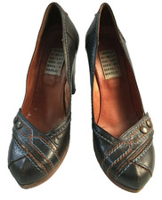 Harlot Womens Size 40 US 9 Brown Leather with Leather Soles Platform Pumps Shoes