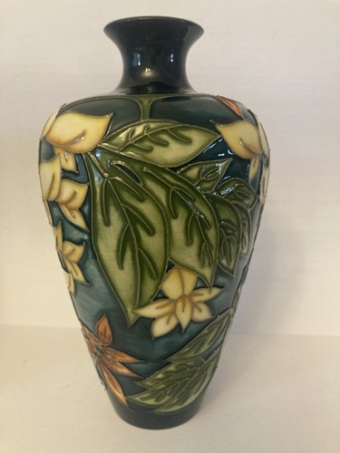 Moorcroft collectors club - moorcroft,