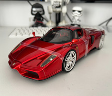 Ferrari Enzo Hot Wheels Whips 1:18 Die cast Model Car – Metallic Red New Boxed