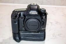 Canon EOS 5D Mark III Digital SLR Camera Body With BG-E11 Battery Grip + extras
