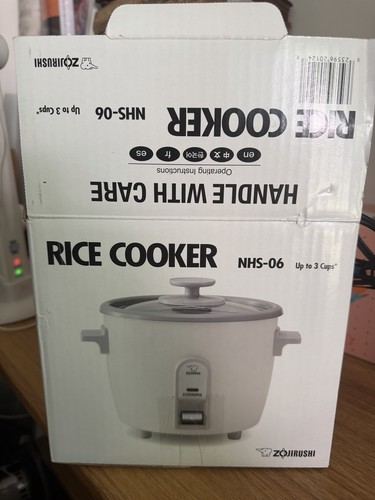 New zojirushi rice cooker - new,