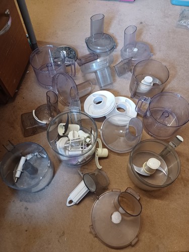 Job lot food processor - of,