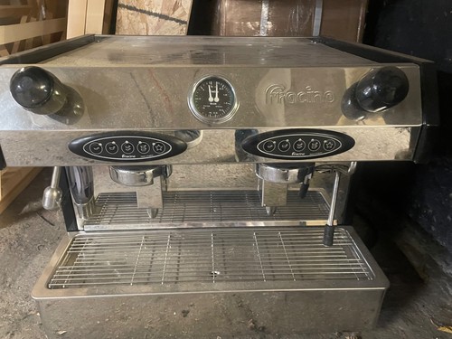 Commercial coffee machine - coffee, used
