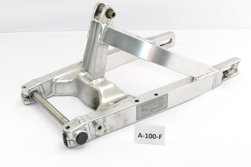 Ducati 900 1994 rear - ss,