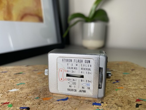 Yashica atron flash gun - gun, ag-1