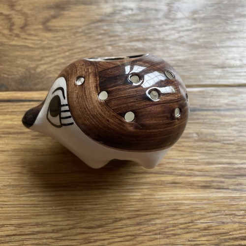 Isle man pottery hedgehog - of,