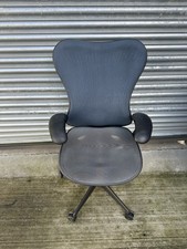 Herman Miller Mirra