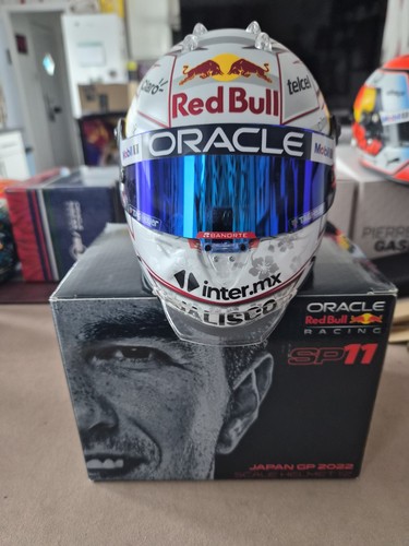 Sergio perez red bull - bull, 1:2