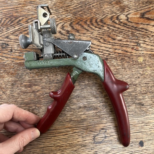 Vintage curtis industries - curtis,