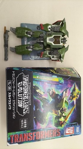 Takara tomy toy transformers - takara,