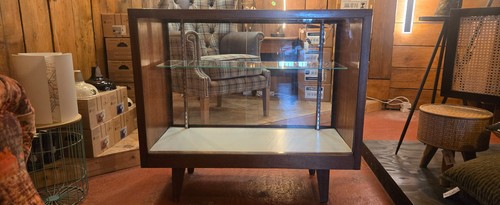 Shop display jewellery - shop,