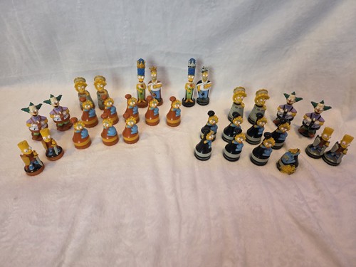 Vintage simpsons chess set - 3d,