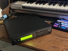 KORG 05R/W AI2 Vintage Synth