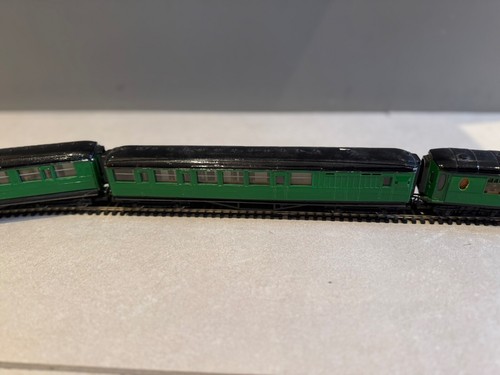Hornby carriages oo - x,