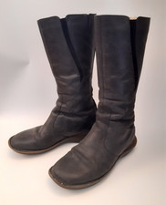 Dr Martens Women's Boots, Dark