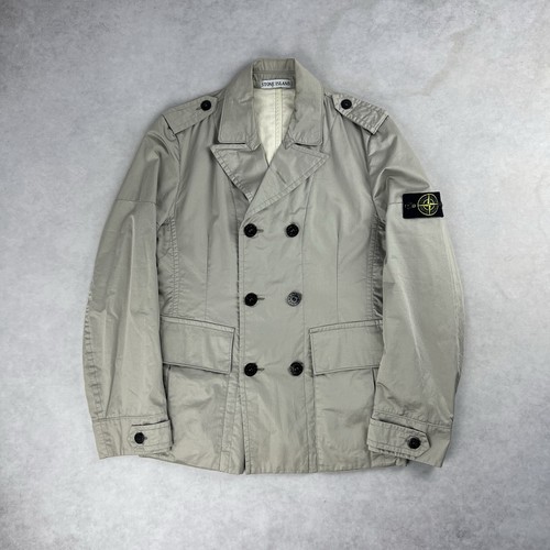 Stone island trench - island,