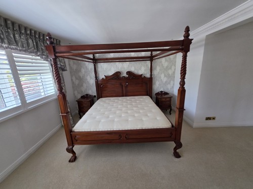 Solid mahogany four - solid, bed