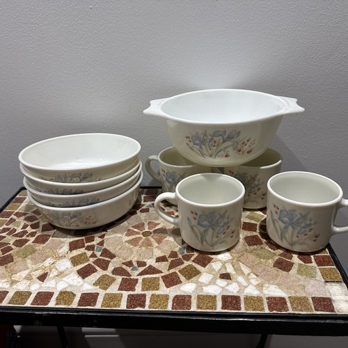 Pyrex blue iris - iris, vintage