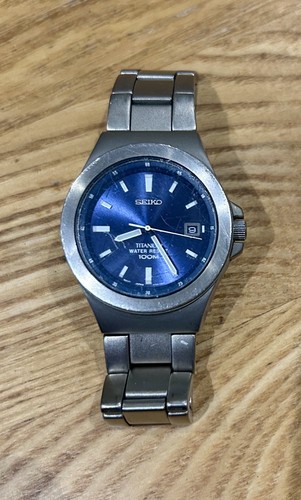 Seiko men analog quartz - men's,