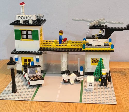Lego town 381 - town, police