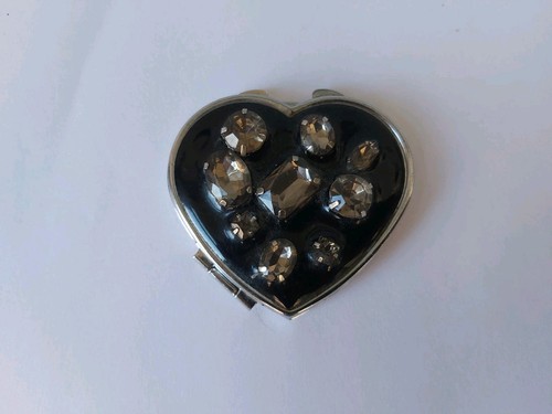 Old silver tone heart - , shape