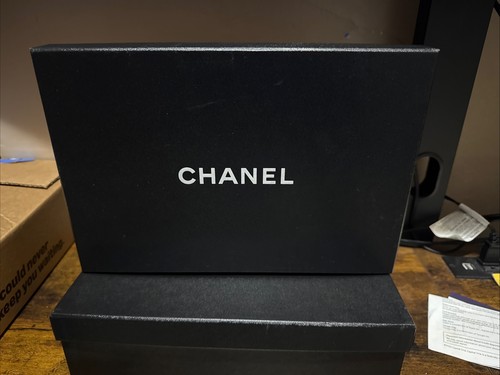 Authentic chanel black box - black, 12