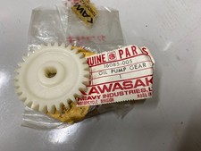KAWASAKI NOS OIL PUMP GEAR A1