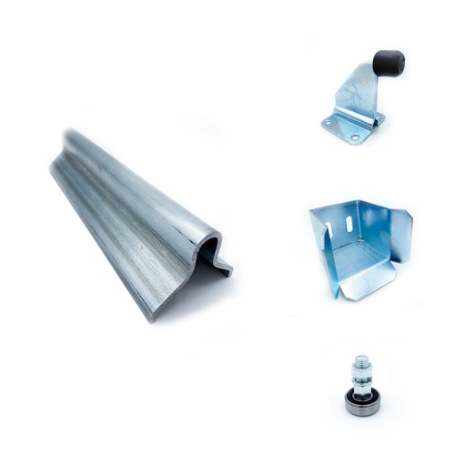 Sliding gate hardware and - sliding,