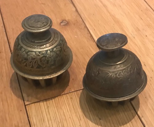 Vintage brass tibetan - 2x,