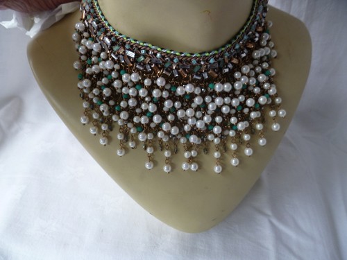 Zara pearl bejewelled - bib, /