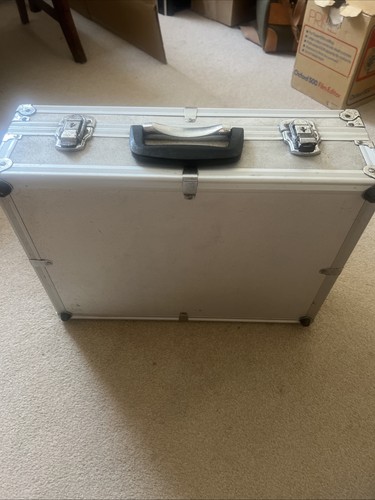 Aluminium flight case 46cm - 46cm, x