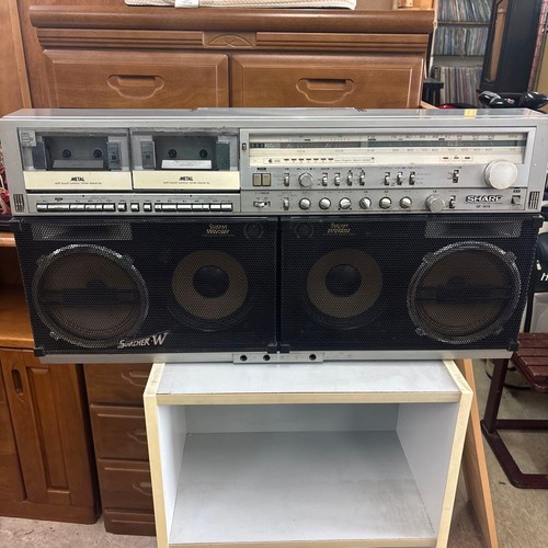 Sharp 909 vintage boombox - sharp,