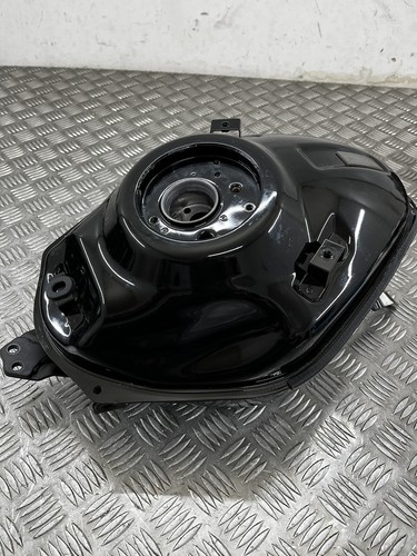 Yamaha yzf 125 2024 petrol - 125,