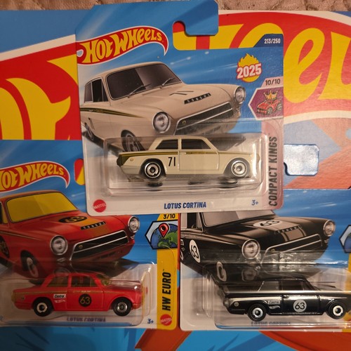 Hot wheels lotus cortina - lotus,