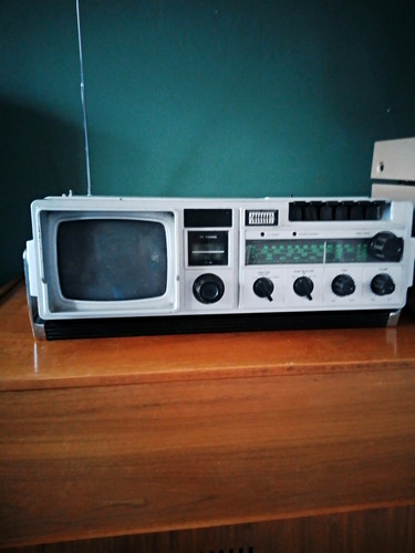 Waltham portable crt - portable,