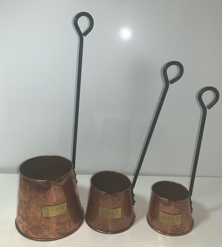 Vintage set three graduated - set,