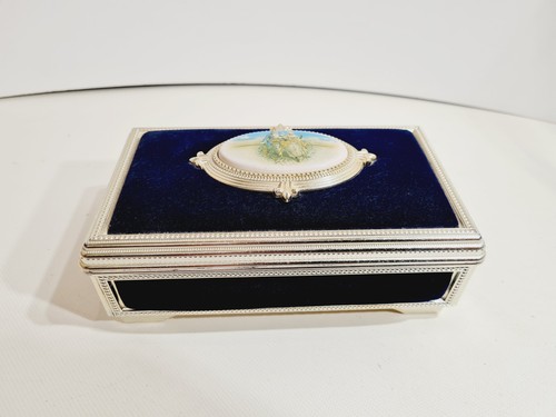 Vintage blue velvet trimmed - vintage,