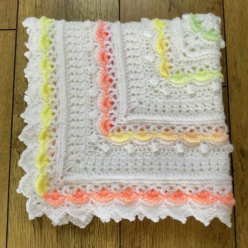 Beautiful crochet baby blanket - crochet,