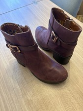 Ladies Moshulu burgundy ankle
