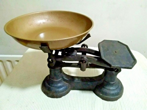 Vintage balance cast iron - cast,