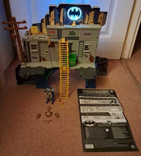 Batman bat cave playset - batman,