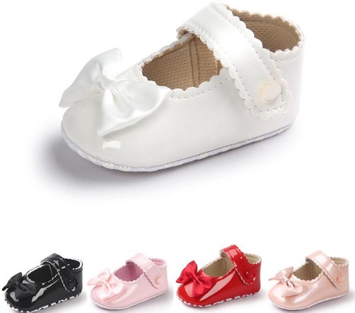 Newborn baby girl - newborn,