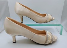 Lunar Elegance Ladies Satin Bridal Shoes Kitten Heels And Diamante Stones Size 4