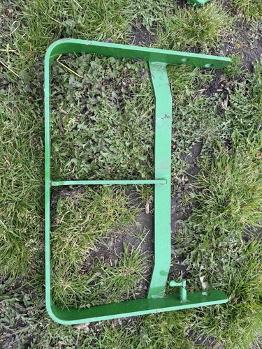 John deere compact tractor - deere,