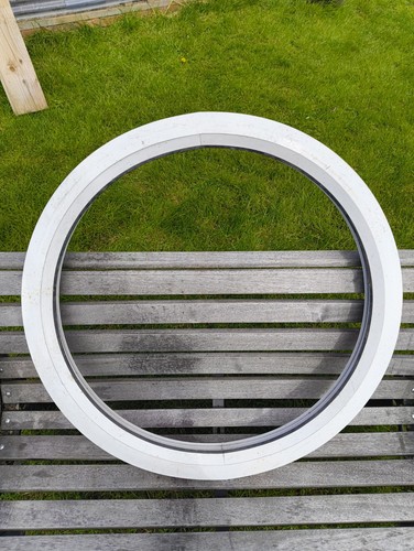 800mm circular window frame - circular,