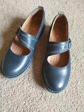 Clarks women's shoes. Size, UK: 5 and a half, US: 6, EU: 38. Worn Once