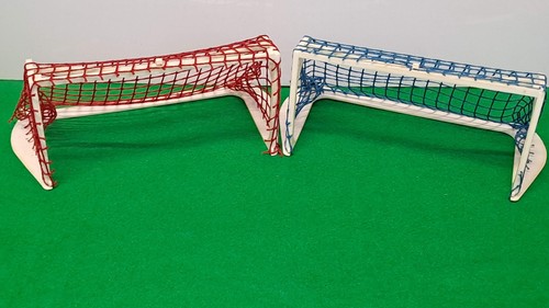 Unboxed subbuteo set - subbuteo,