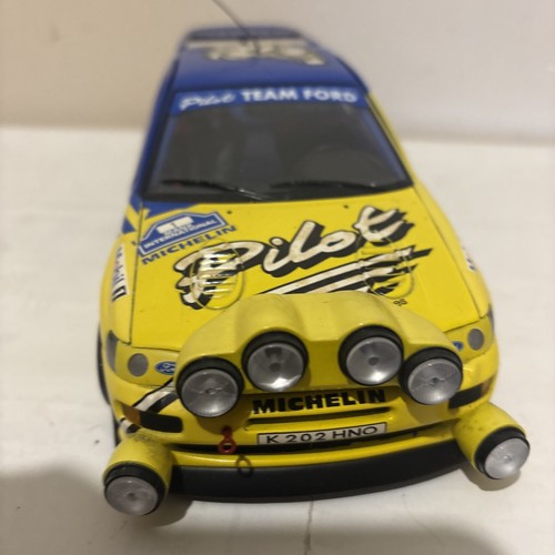 Models scale ford - ut, 1:18